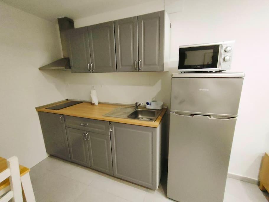 Apartamento En Centro Historico Cerca De La Playa Appartamento Cadice Esterno foto